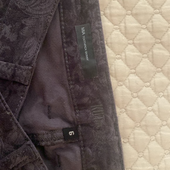KUT NWOT Sz6. Gray velvet like pants. Skinny mid rise - Picture 5 of 7